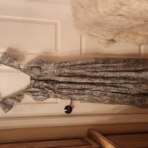 En Saison Sage Green Floral Maxi Sundress Tie Shoulder Smocked- Size SMALL